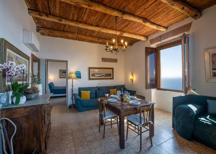 Mareluna Cottage